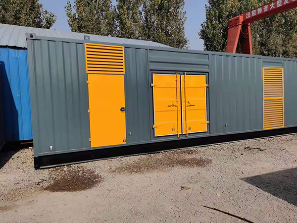 申扎300kw 柴油发电机组用多大的空气开关？